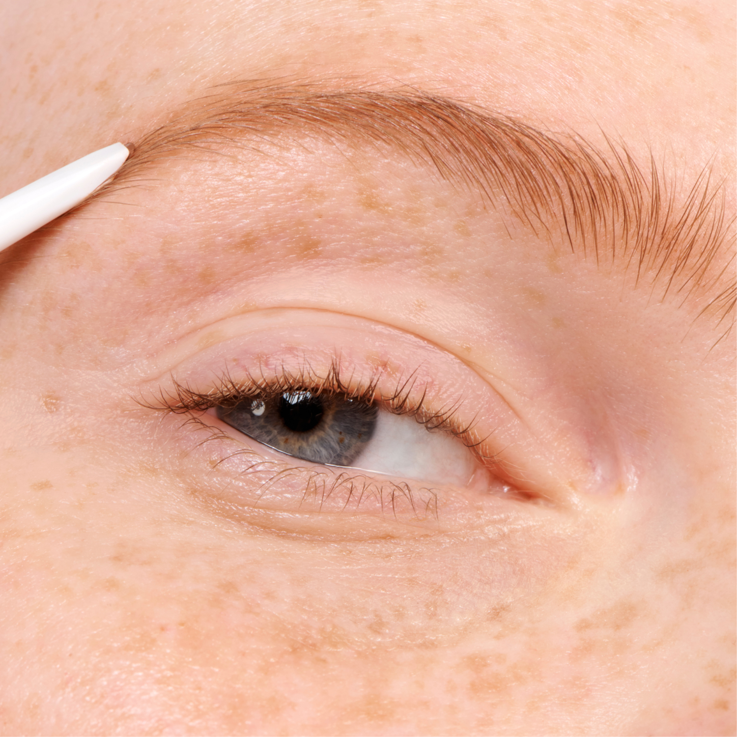 BOY BROW ARCH (LÁPIZ PARA CEJAS EN CREMA)